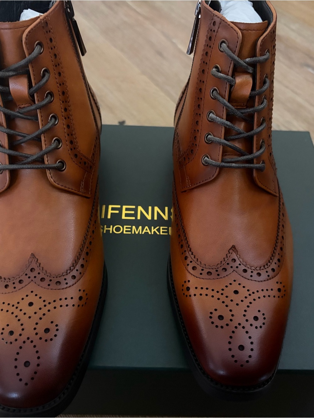 Gifennse Men’s Brown Leather Chukka Brogue Boots